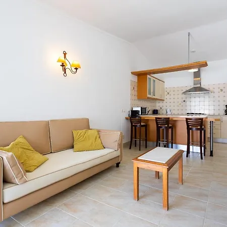 #133 Dias 1 By Holidays *